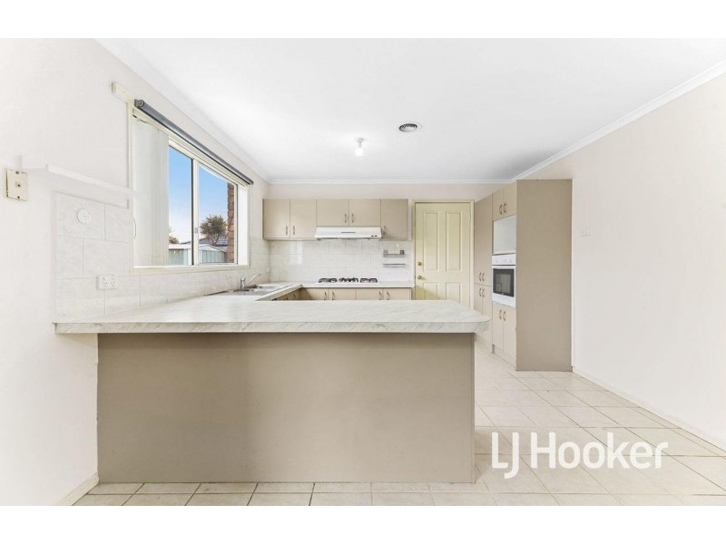 1 Connor Mews, Cranbourne East VIC 3977