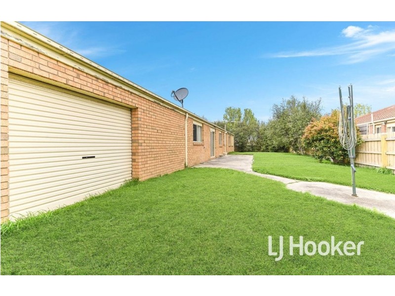 1 Connor Mews, Cranbourne East VIC 3977