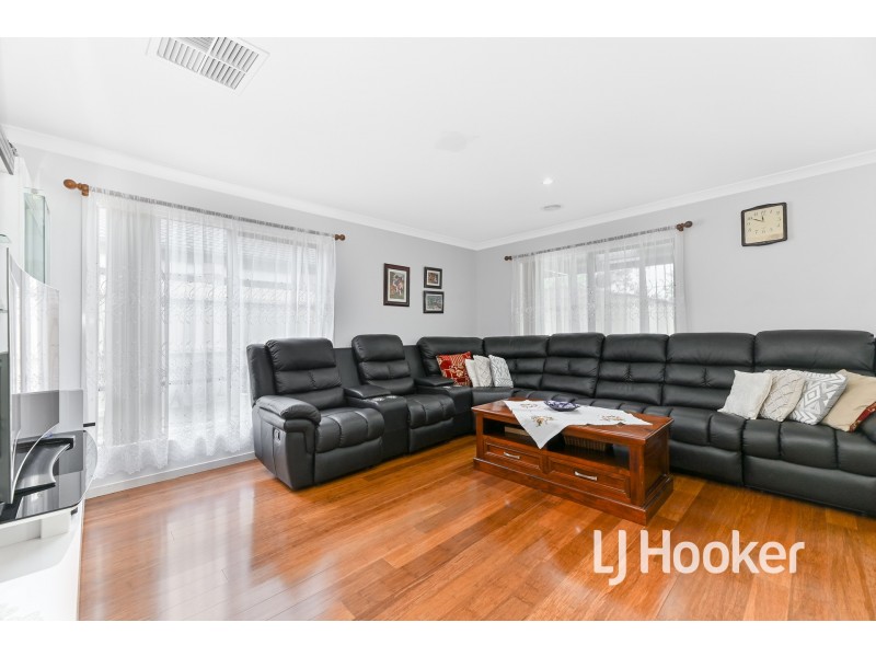 43 The Glade, Hampton Park VIC 3976