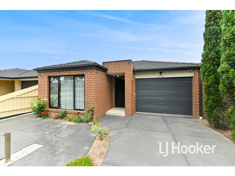 43 The Glade, Hampton Park VIC 3976