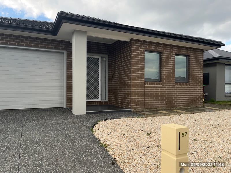 57 Pitfield Avenue, Cranbourne East VIC 3977