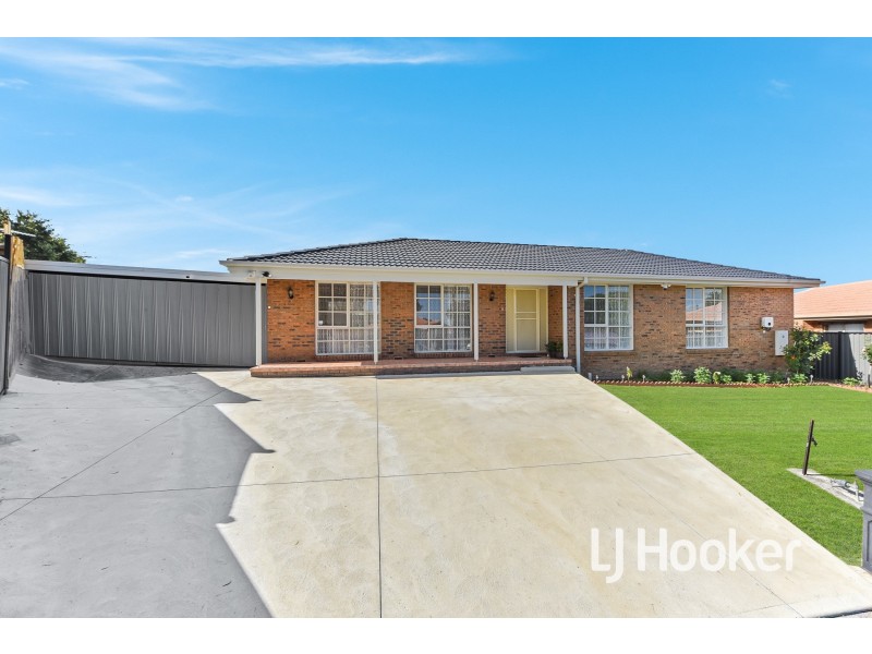 16 Marjoram Close, Hallam VIC 3803