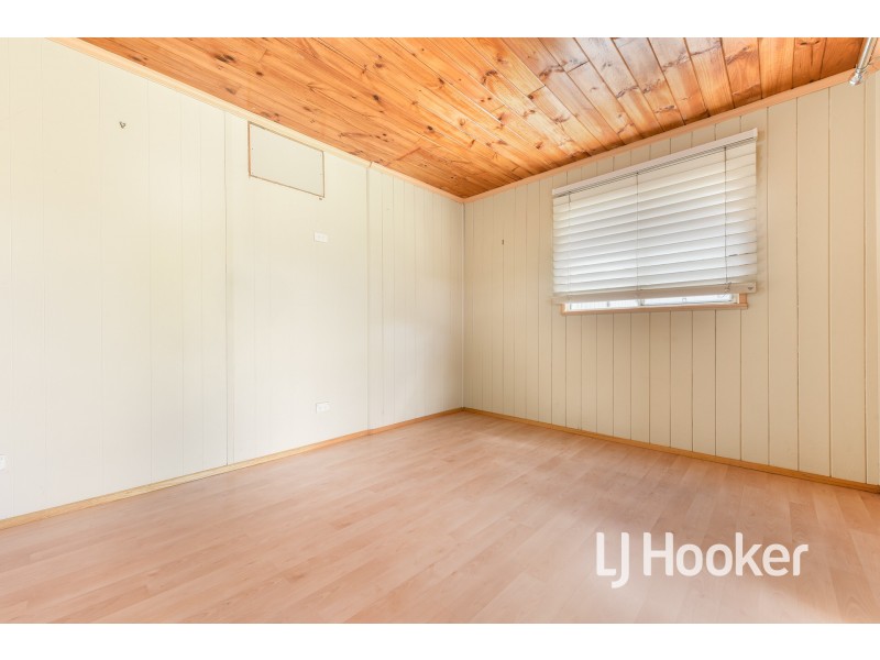 27 Winnima Avenue, Hampton Park VIC 3976