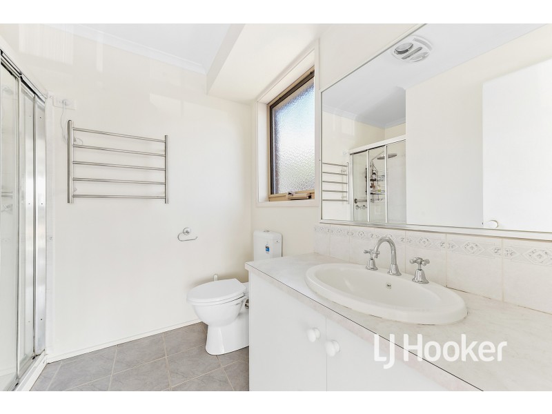 12 Darling Court, Hampton Park VIC 3976