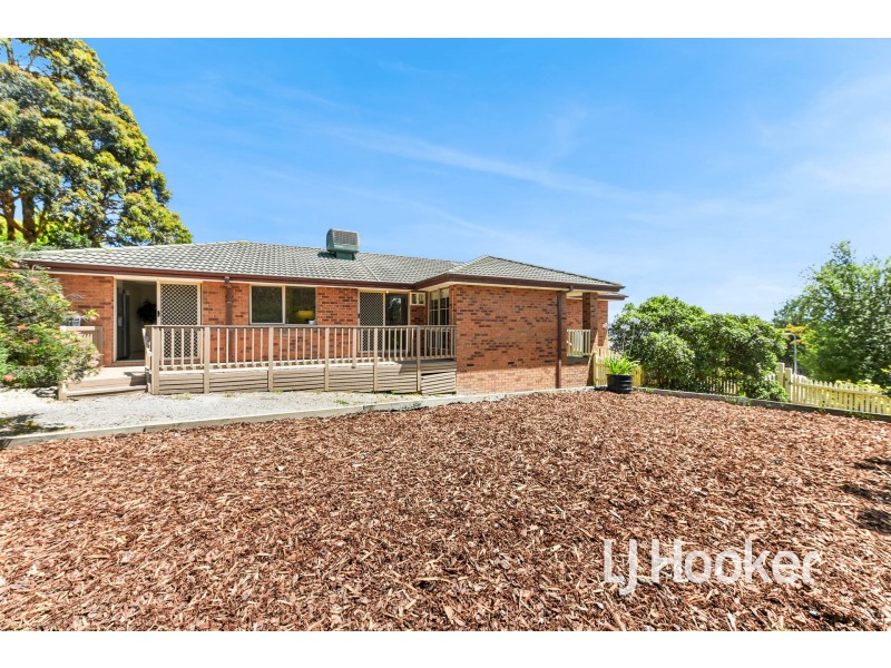 12 Darling Court, Hampton Park VIC 3976