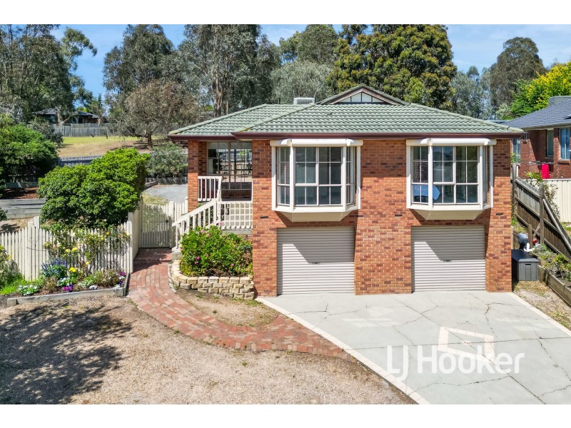 12 Darling Court, Hampton Park VIC 3976