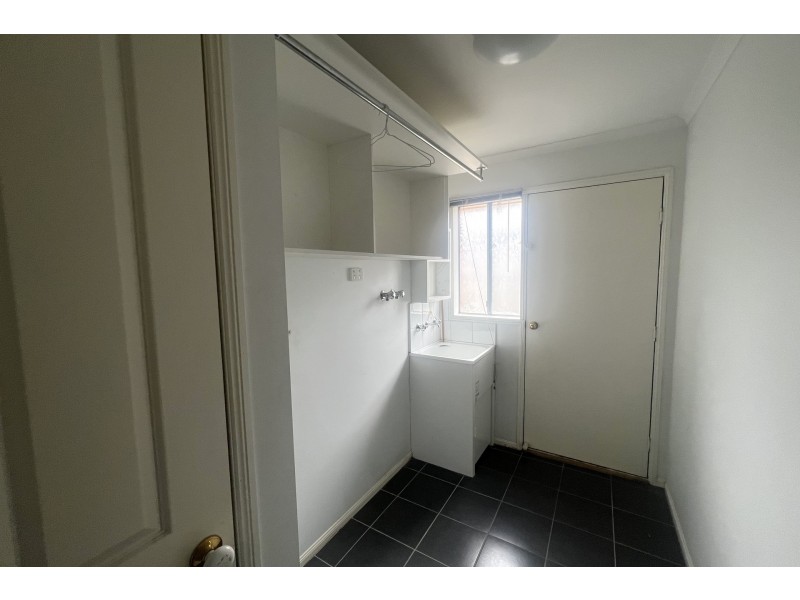 5 Armoy Close, Cranbourne East VIC 3977
