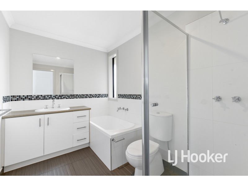 11/30 Central Road, Hampton Park VIC 3976