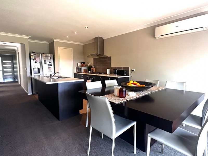 66 Gregson Grove, Lyndhurst VIC 3975