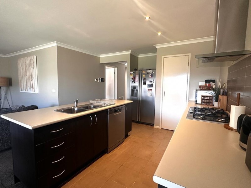 66 Gregson Grove, Lyndhurst VIC 3975