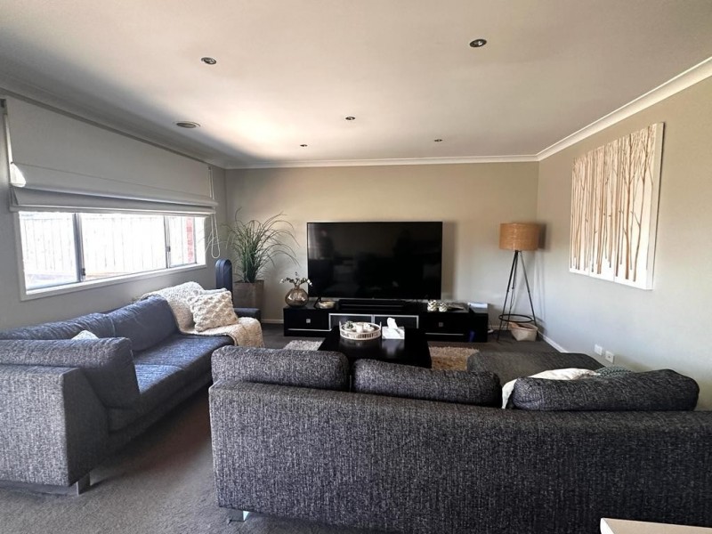 66 Gregson Grove, Lyndhurst VIC 3975