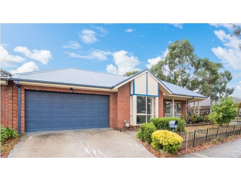 40 Cato Parkway, Lynbrook VIC 3975