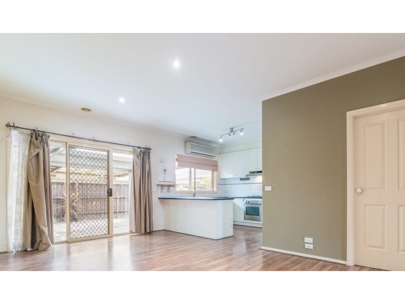40 Cato Parkway, Lynbrook VIC 3975