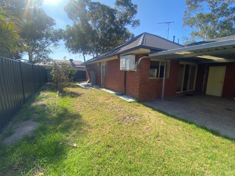 40 Cato Parkway, Lynbrook VIC 3975