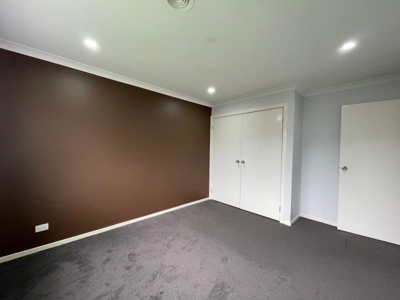 29 Summerhill Drive, Pakenham VIC 3810