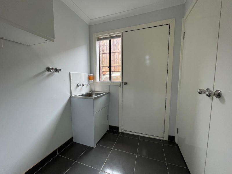 29 Summerhill Drive, Pakenham VIC 3810