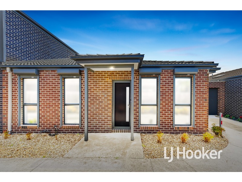 3/36 Codrington Street, Cranbourne VIC 3977