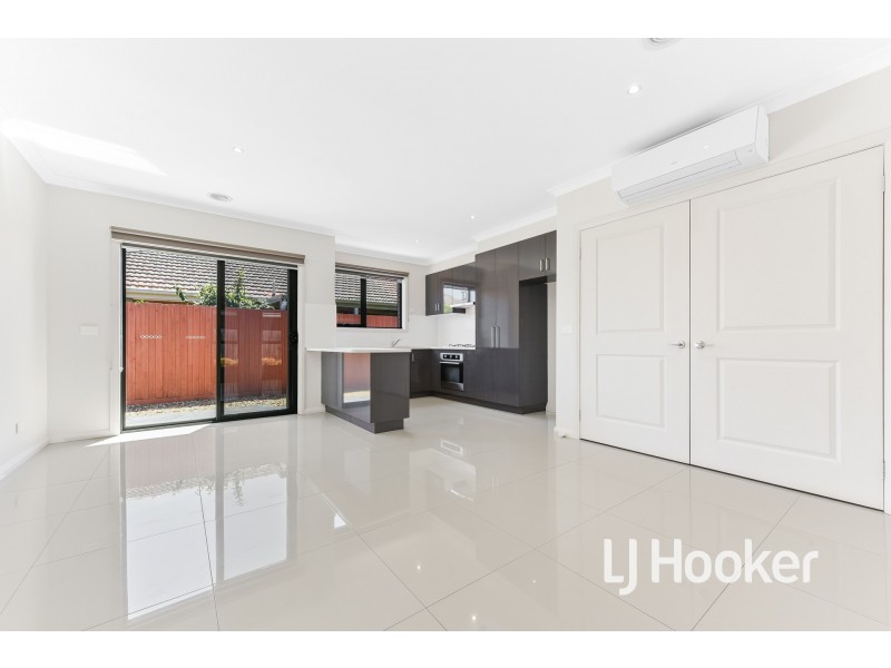 3/36 Codrington Street, Cranbourne VIC 3977