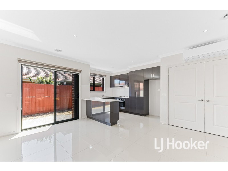 3/36 Codrington Street, Cranbourne VIC 3977