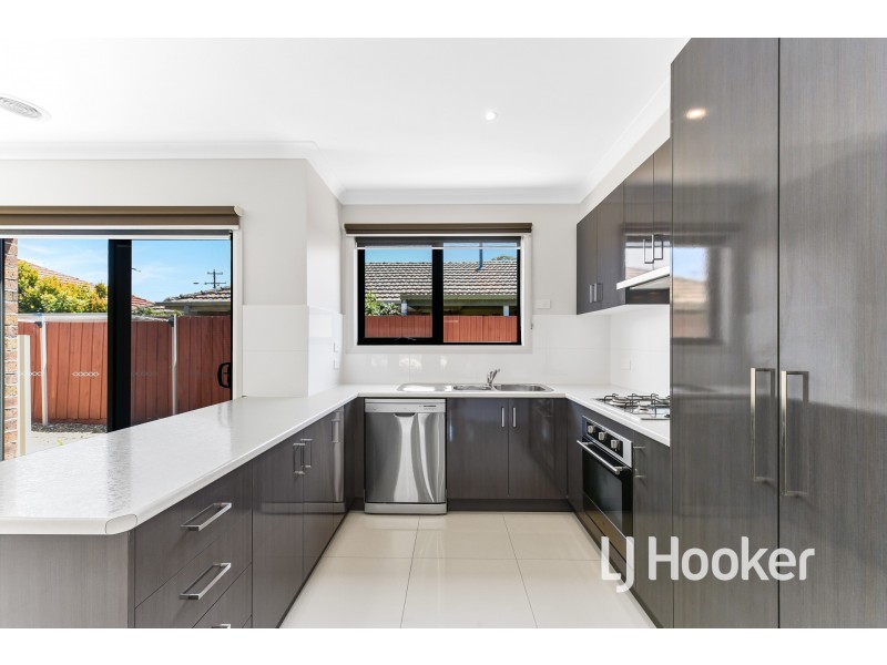 3/36 Codrington Street, Cranbourne VIC 3977