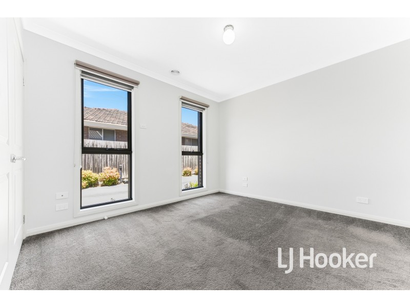 3/36 Codrington Street, Cranbourne VIC 3977