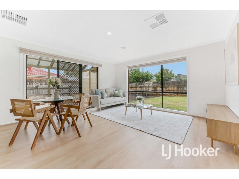 2 Day Place, Hampton Park VIC 3976