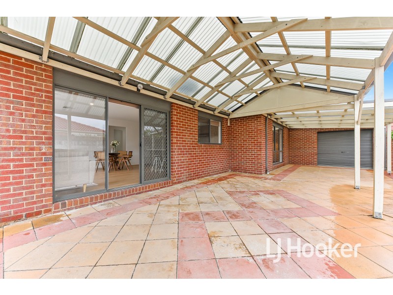 2 Day Place, Hampton Park VIC 3976
