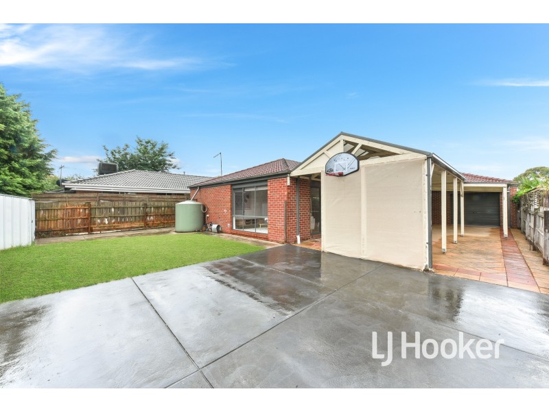 2 Day Place, Hampton Park VIC 3976