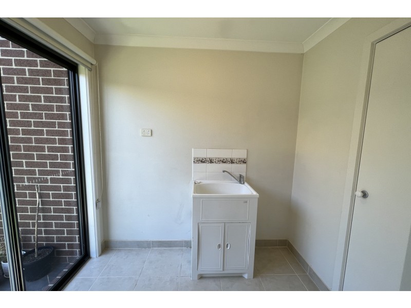 25 Beagle Street, Cranbourne East VIC 3977