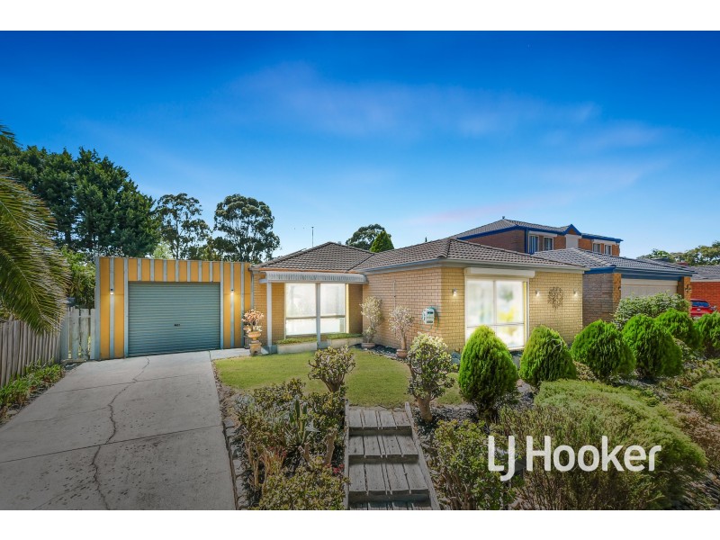 34 Lake View Drive, Narre Warren South VIC 3805