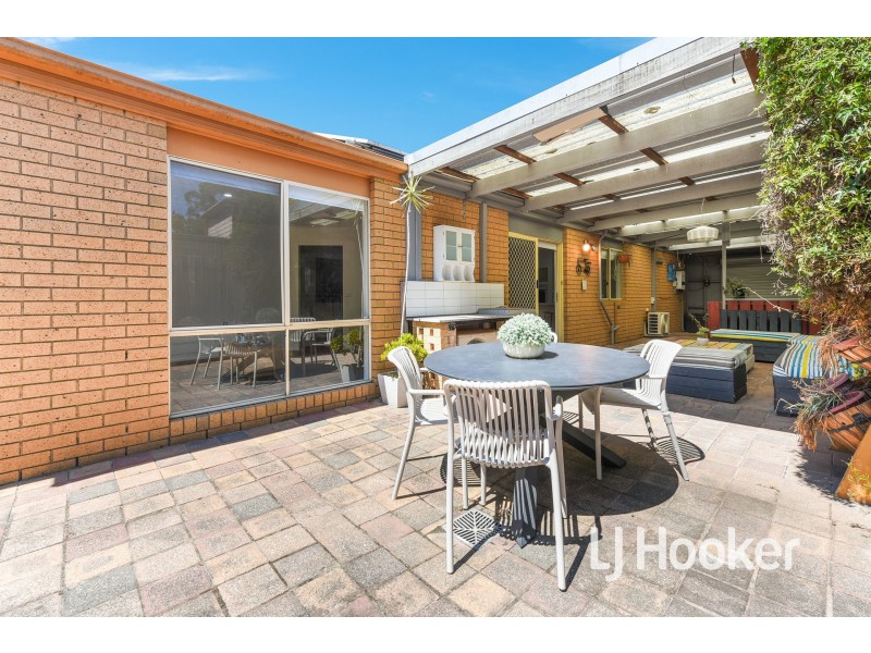 34 Lake View Drive, Narre Warren South VIC 3805