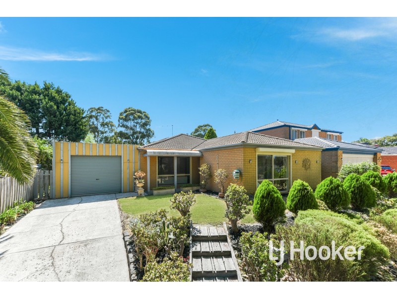 34 Lake View Drive, Narre Warren South VIC 3805