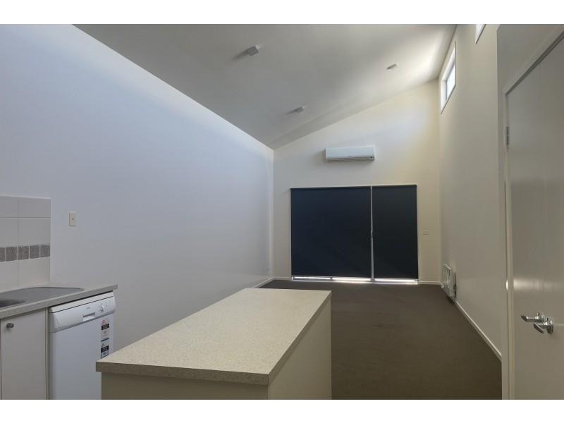 184 Paterson Drive, Lynbrook VIC 3975