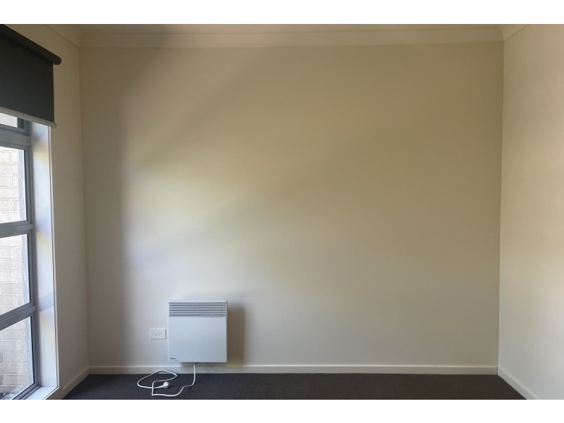 184 Paterson Drive, Lynbrook VIC 3975