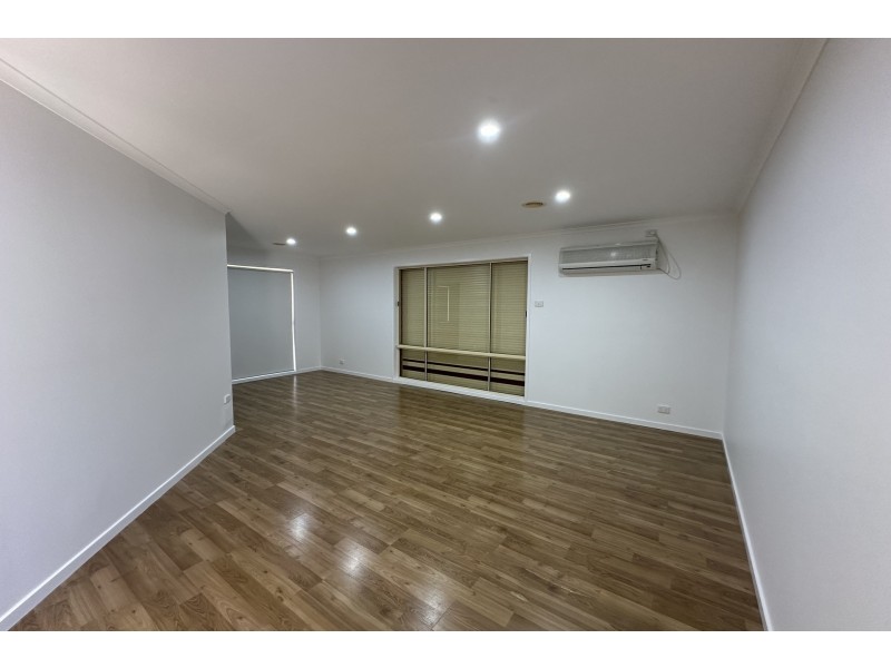 1 Butterwick Terrace, Cranbourne East VIC 3977
