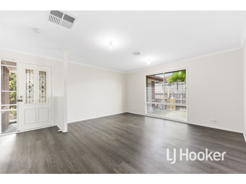 65 Greenwood Drive, Carrum Downs VIC 3201