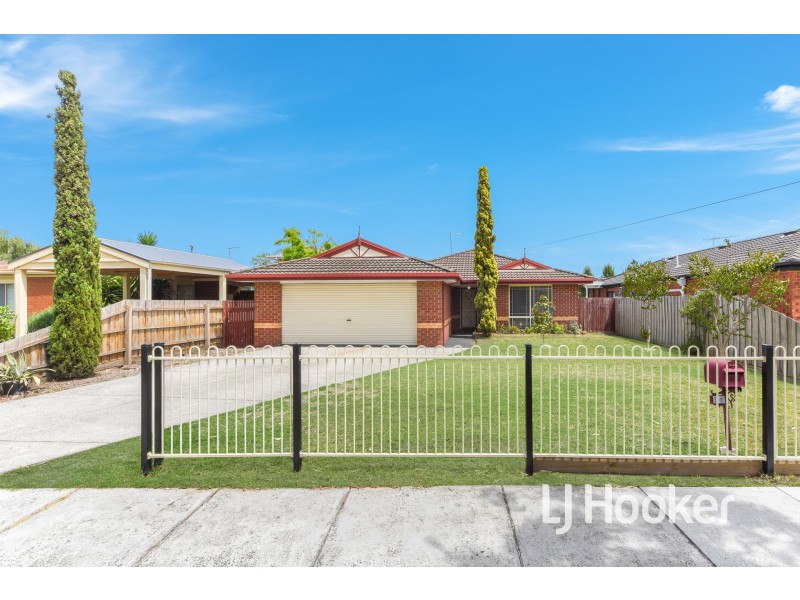 65 Greenwood Drive, Carrum Downs VIC 3201