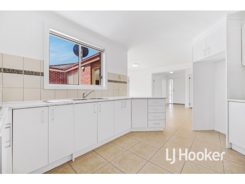 1/13 Linmac Drive, Hampton Park VIC 3976