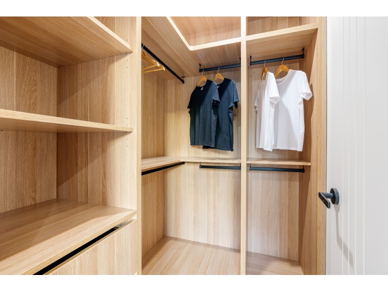 2/2 Montgomery Avenue, Mount Waverley VIC 3149