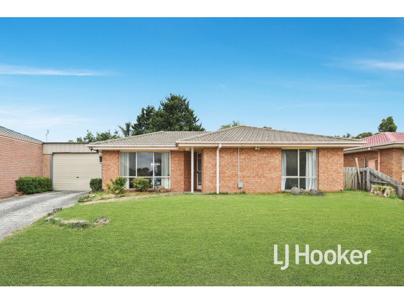 27 Verona Drive, Hampton Park VIC 3976