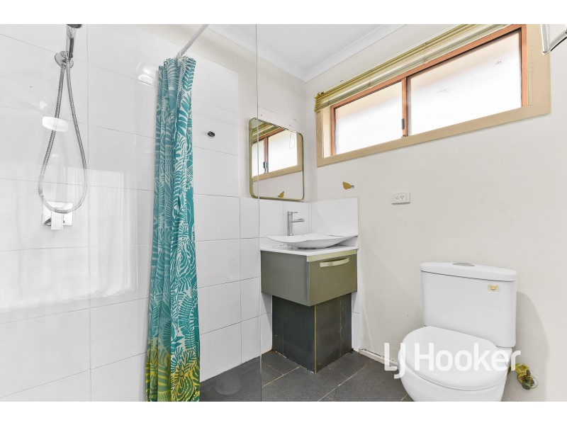 27 Verona Drive, Hampton Park VIC 3976