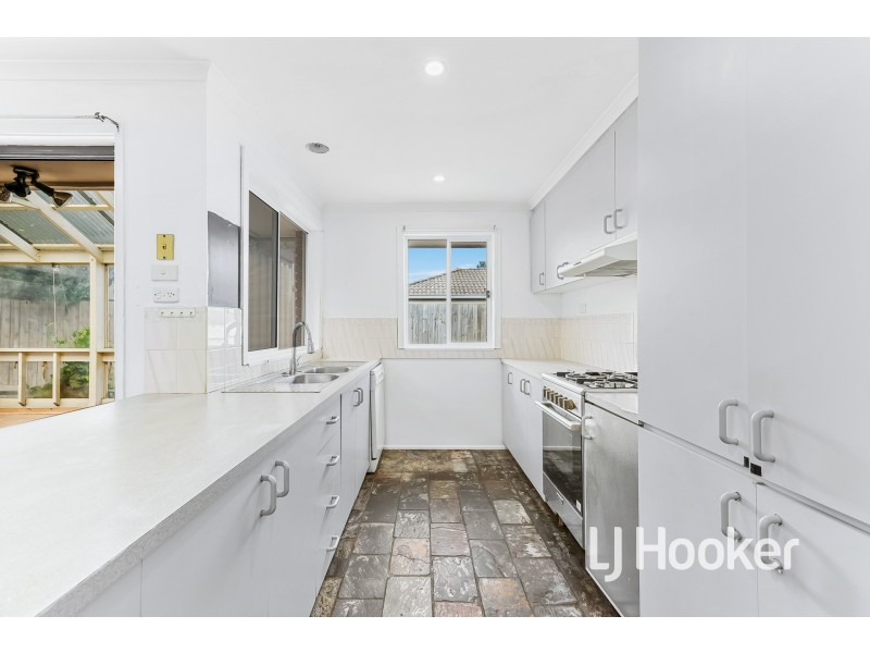 1/73 Warana Drive, Hampton Park VIC 3976
