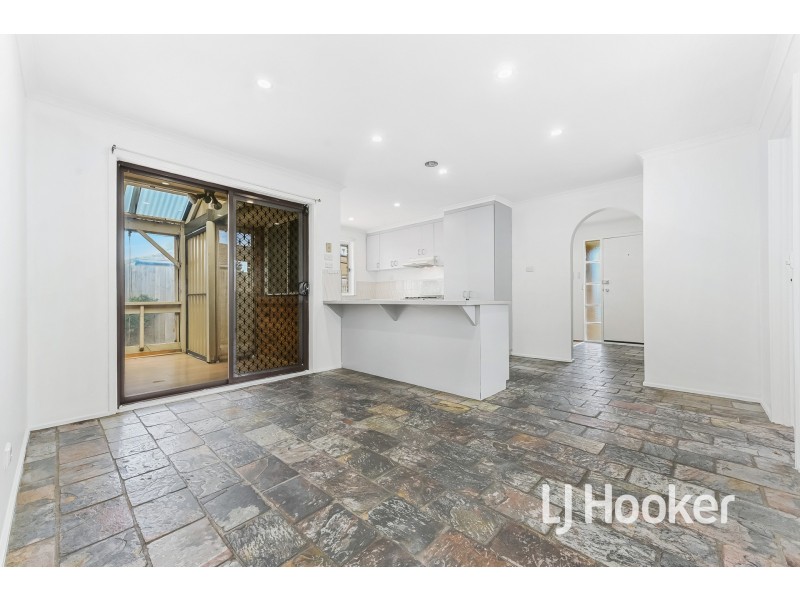 1/73 Warana Drive, Hampton Park VIC 3976