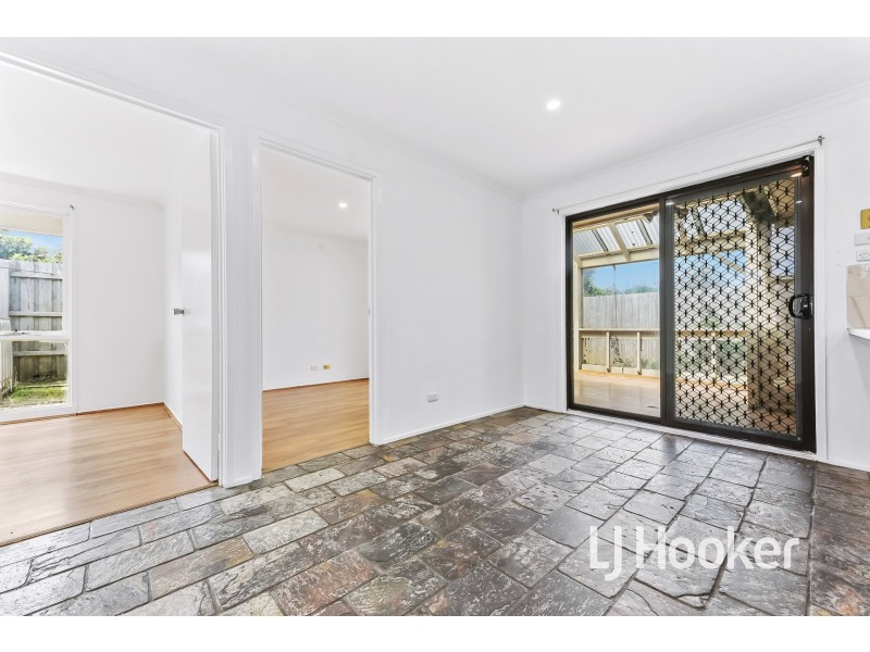 1/73 Warana Drive, Hampton Park VIC 3976