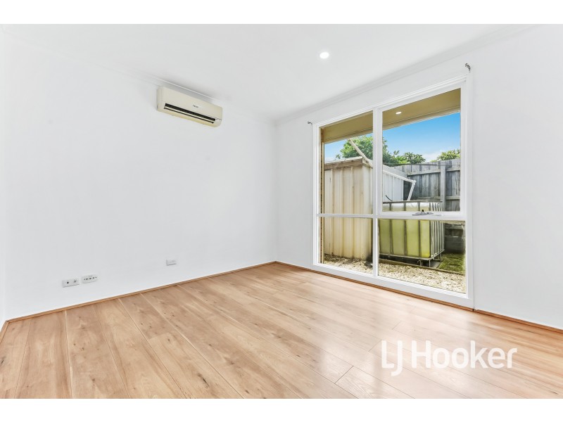 1/73 Warana Drive, Hampton Park VIC 3976