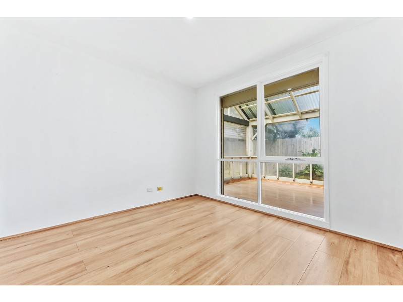 1/73 Warana Drive, Hampton Park VIC 3976