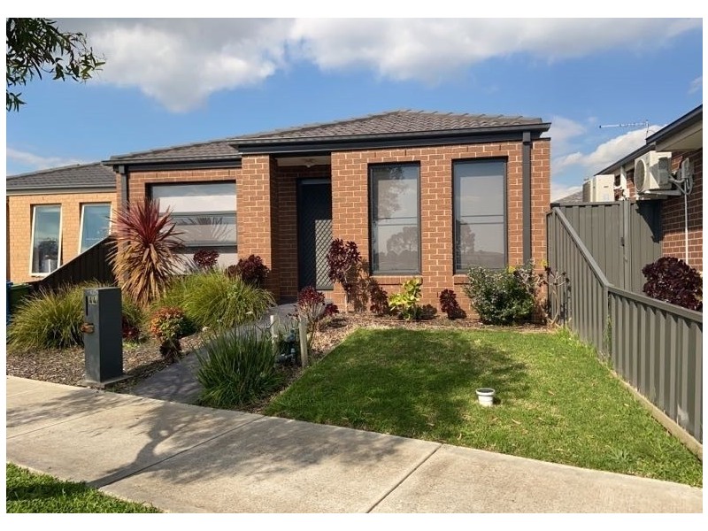 44 Parklink Drive, Cranbourne East VIC 3977