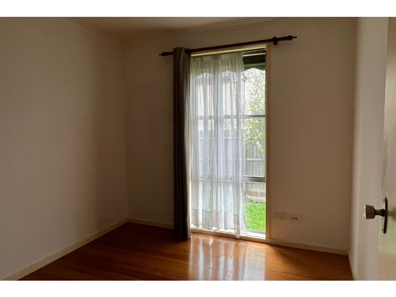 135 Somerville Road, Hampton Park VIC 3976