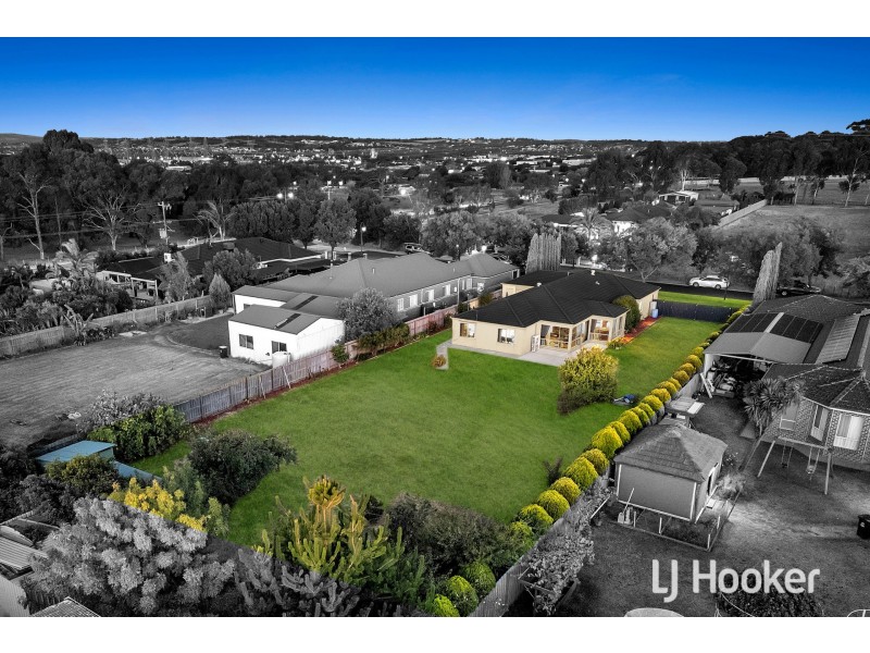 5 The Grove, Hampton Park VIC 3976