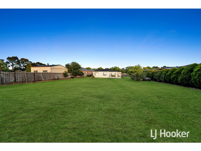 5 The Grove, Hampton Park VIC 3976